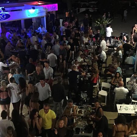 Au Coeur Du Village Naturiste Agde Kültér fotó